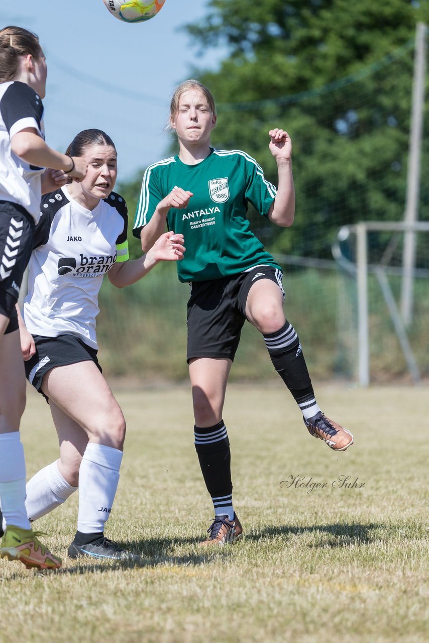 Bild 86 - wBJ TuRa Meldorf/Buesum - JFV Luebeck : Ergebnis: 1:0